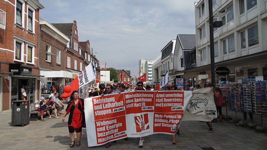 Demonstration "Sylt kapern" in Westerland auf Sylt